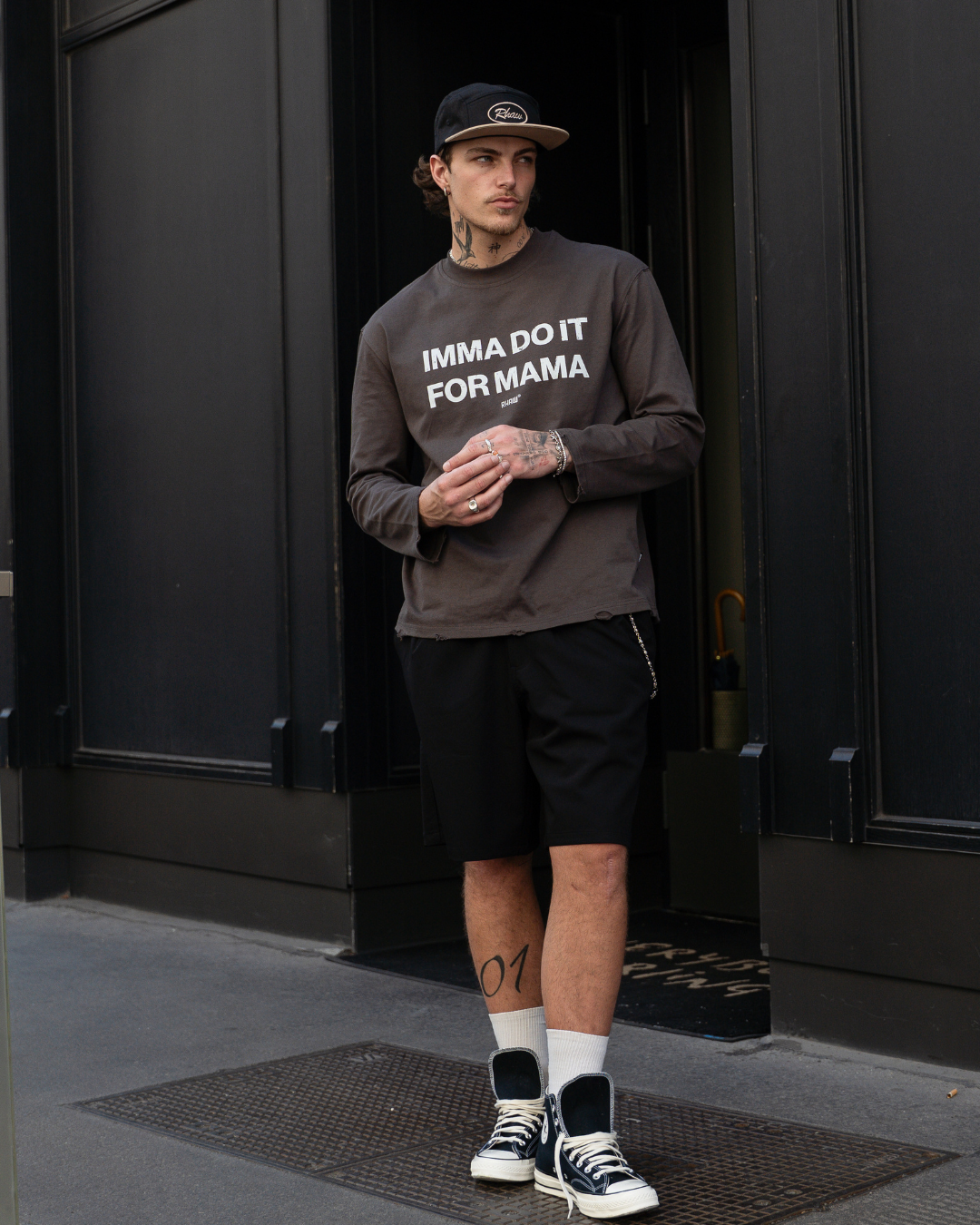 Mom Longsleeve