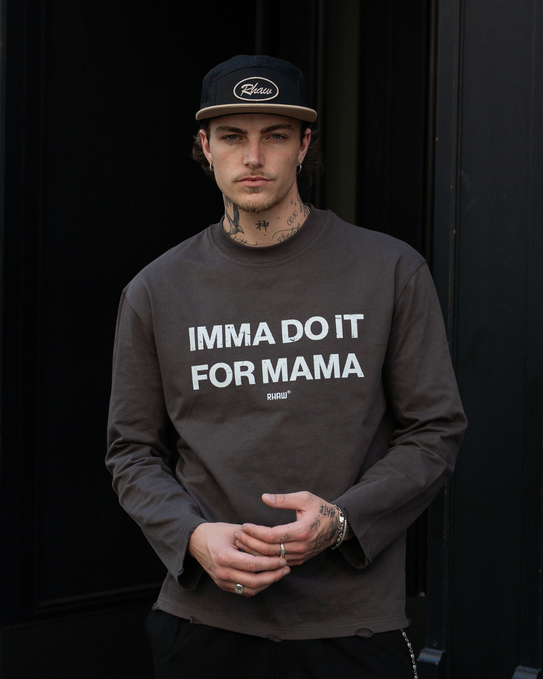 Mom Longsleeve